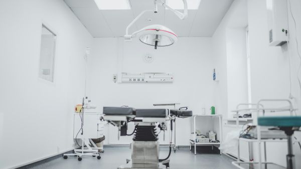 Meilleures cliniques esthétiques à Lille pour un rajeunissement efficace